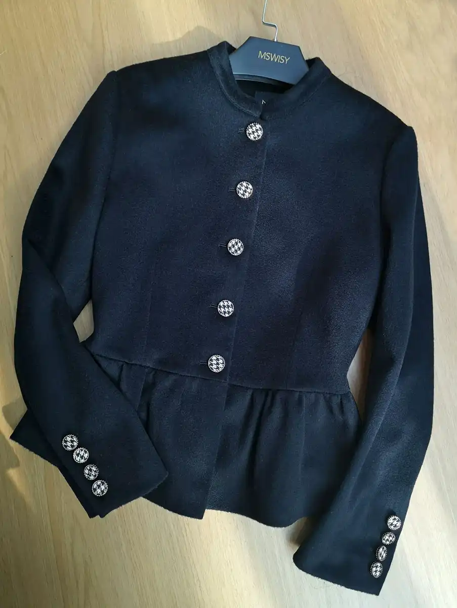 立领裙摆设计款单面羊绒短上衣