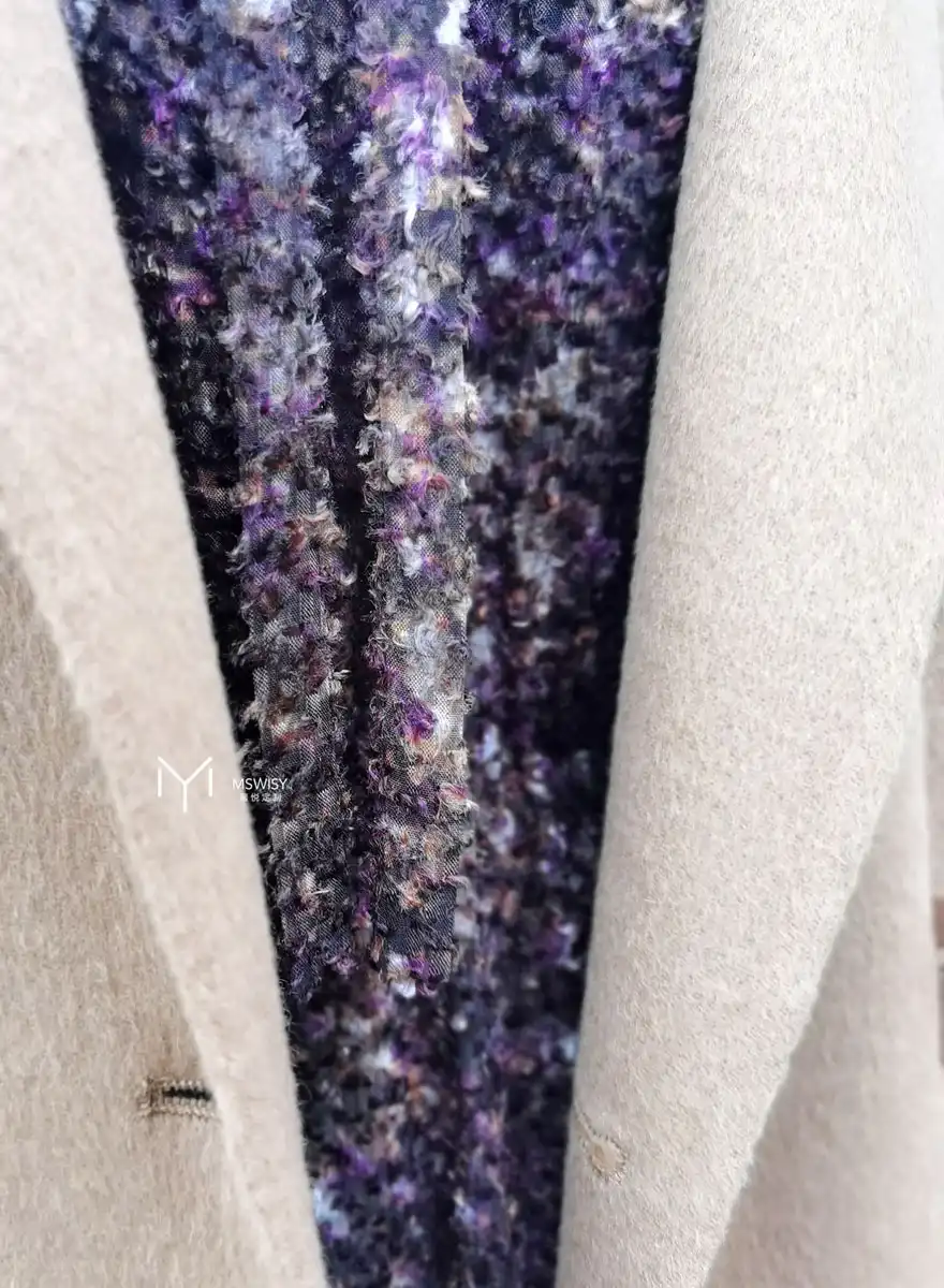 长袖立领系带长毛连衣裙