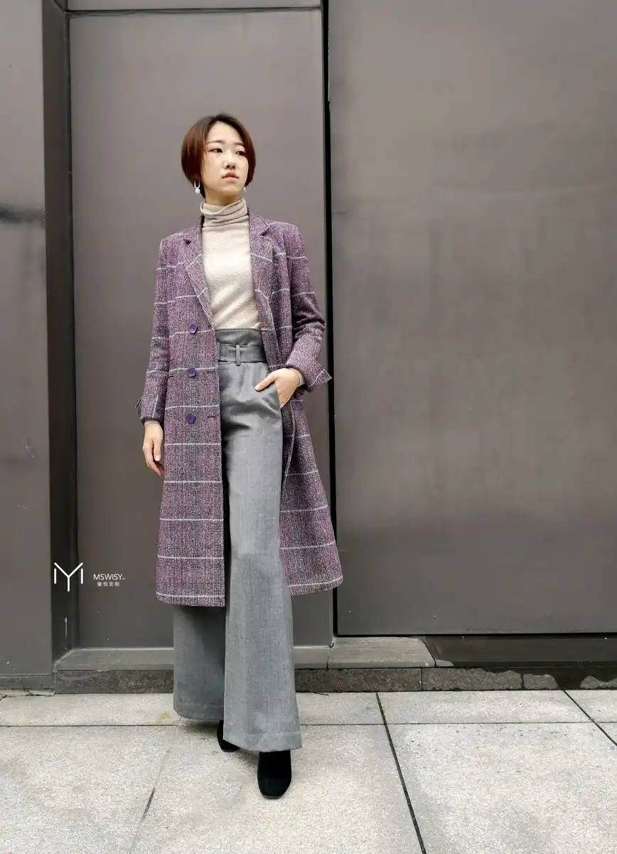 西装领后腰带长格子毛呢大衣