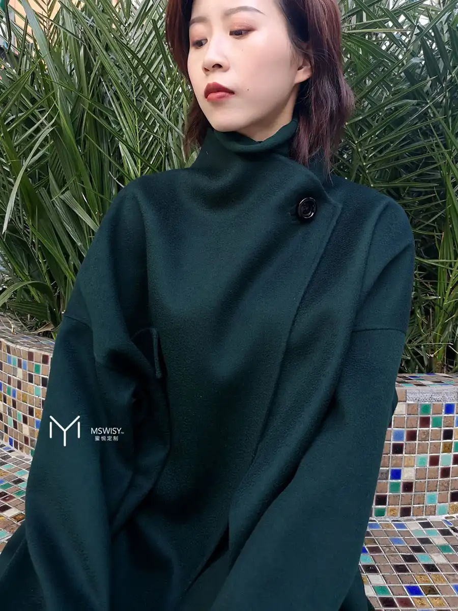 宽松A版自由领羊绒大衣