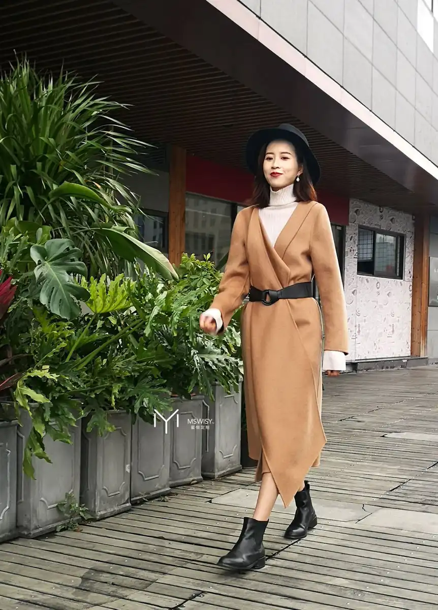 全羊绒不对称围脖设计长大衣