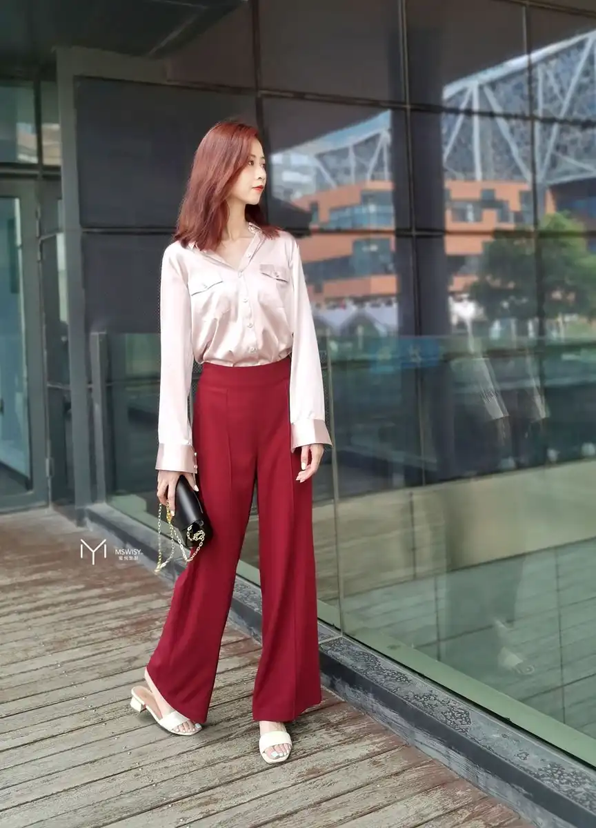 真丝双口袋大方领衬衫