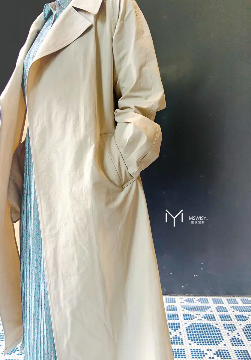 灯笼袖口直身长风衣