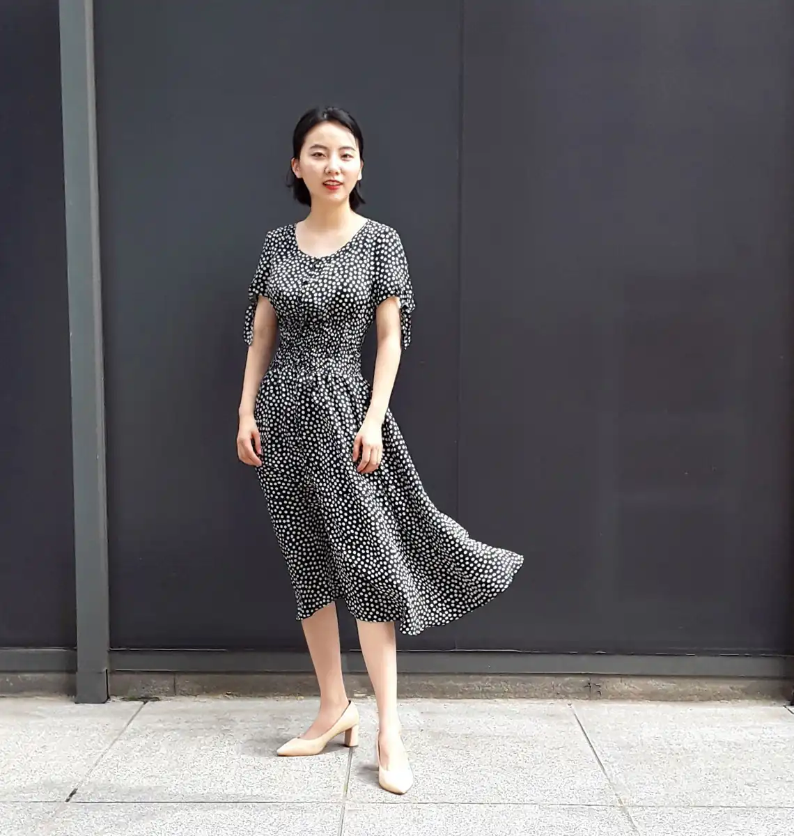 藏蓝色小圆点弹性收腰真丝长衬衫连衣裙