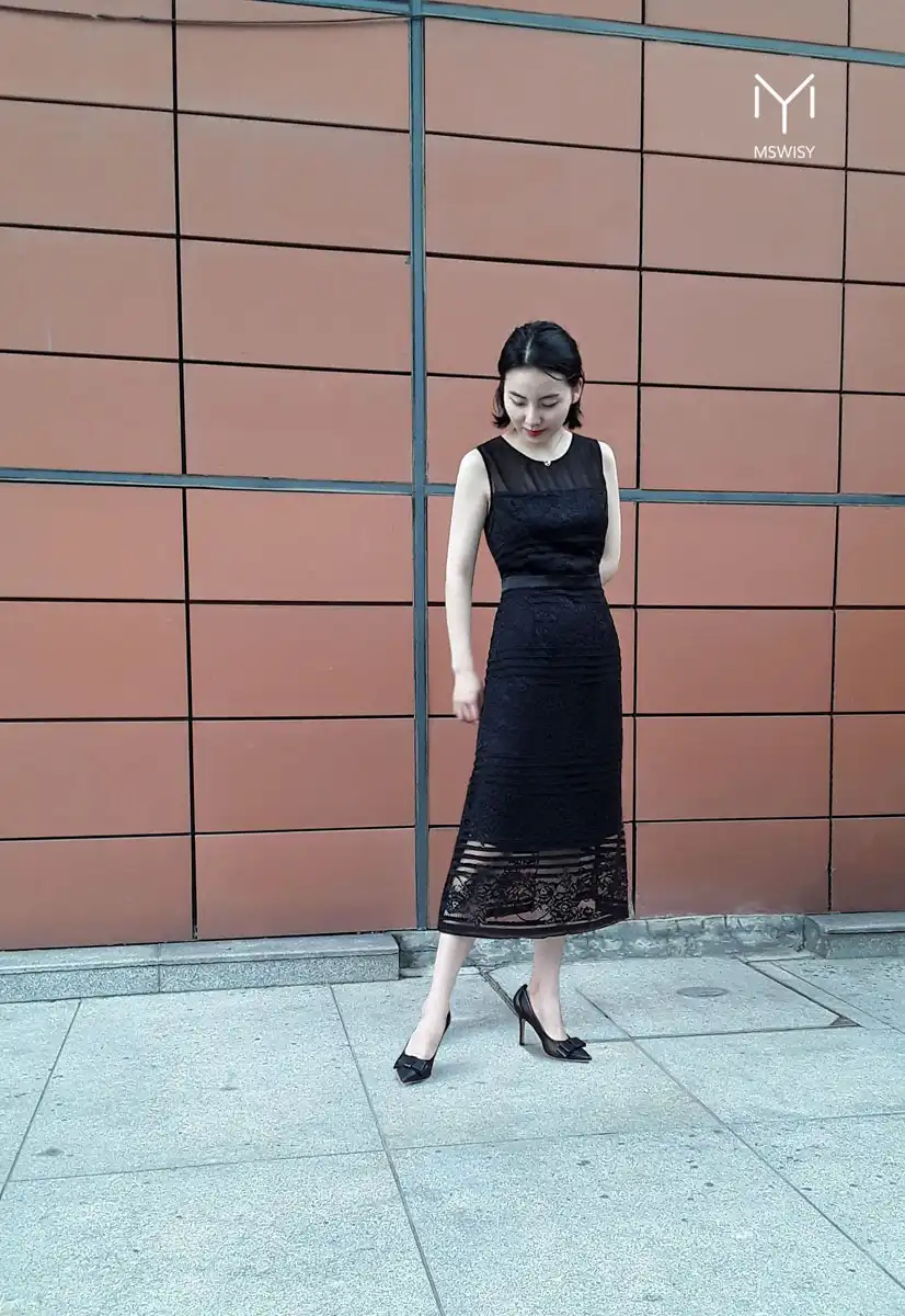 黑色无袖蕾丝小A连衣裙