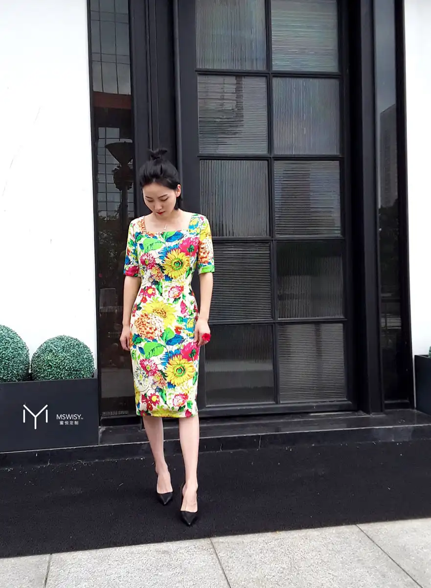 花色方领收腰重磅真丝大花连衣裙