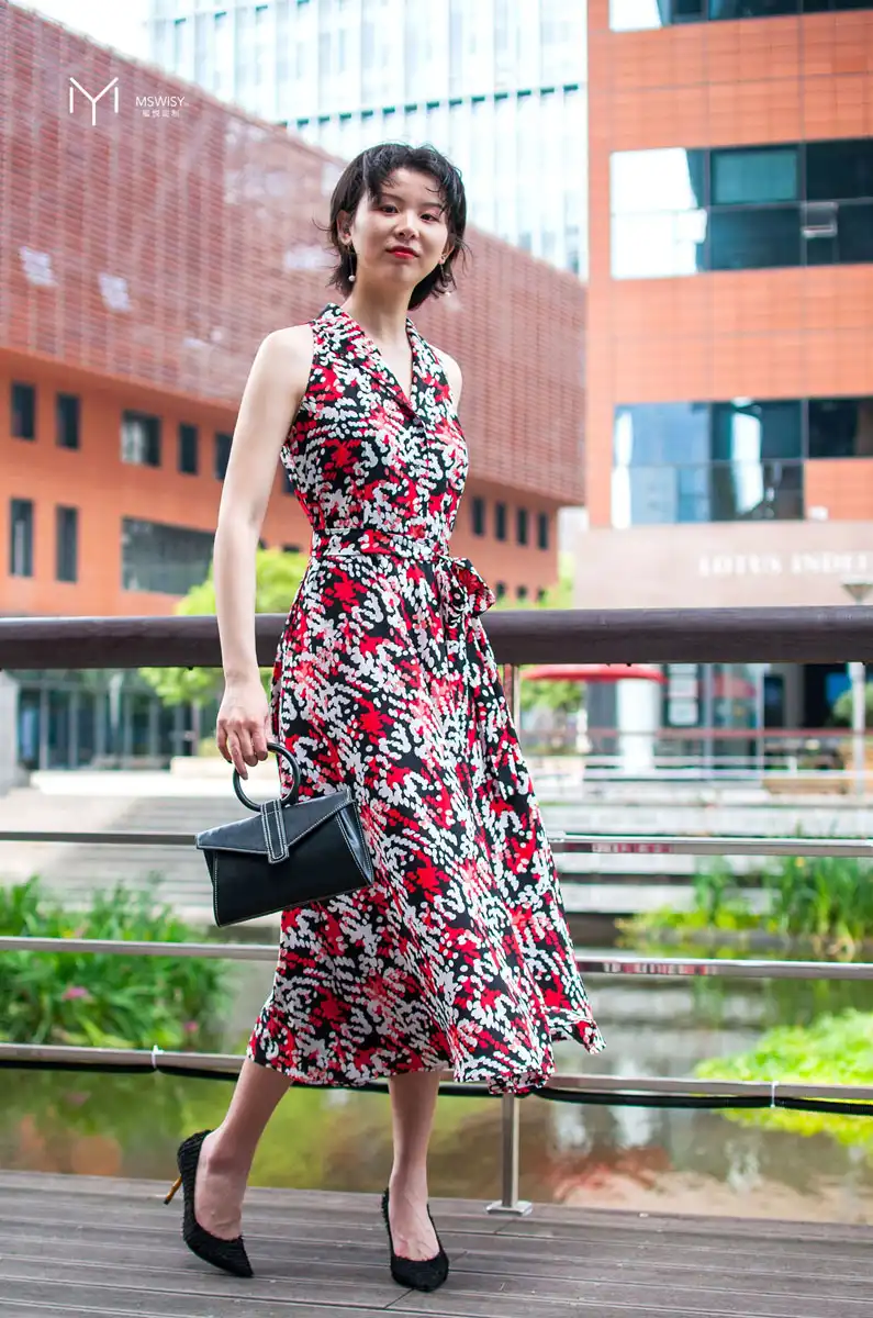 雪纺收腰大摆无袖连衣裙