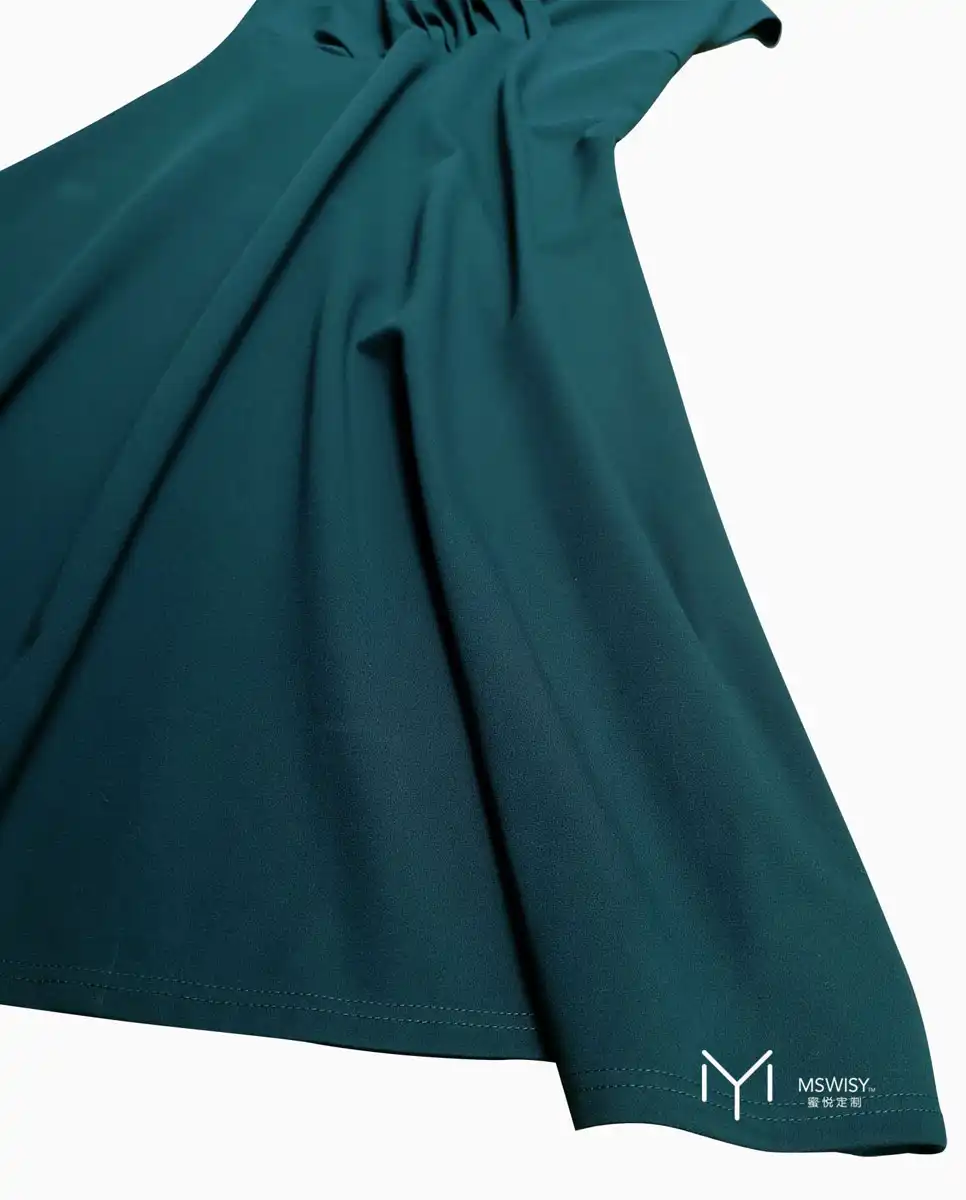 不对称褶皱小包袖连衣裙