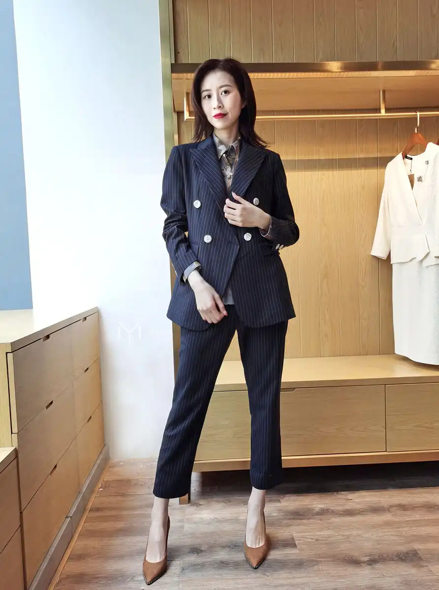 进口真丝衫鹦鹉大方领衬衣