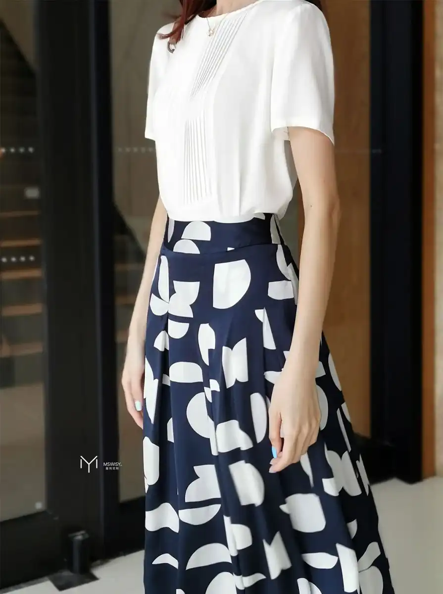 个性褶皱大摆半裙